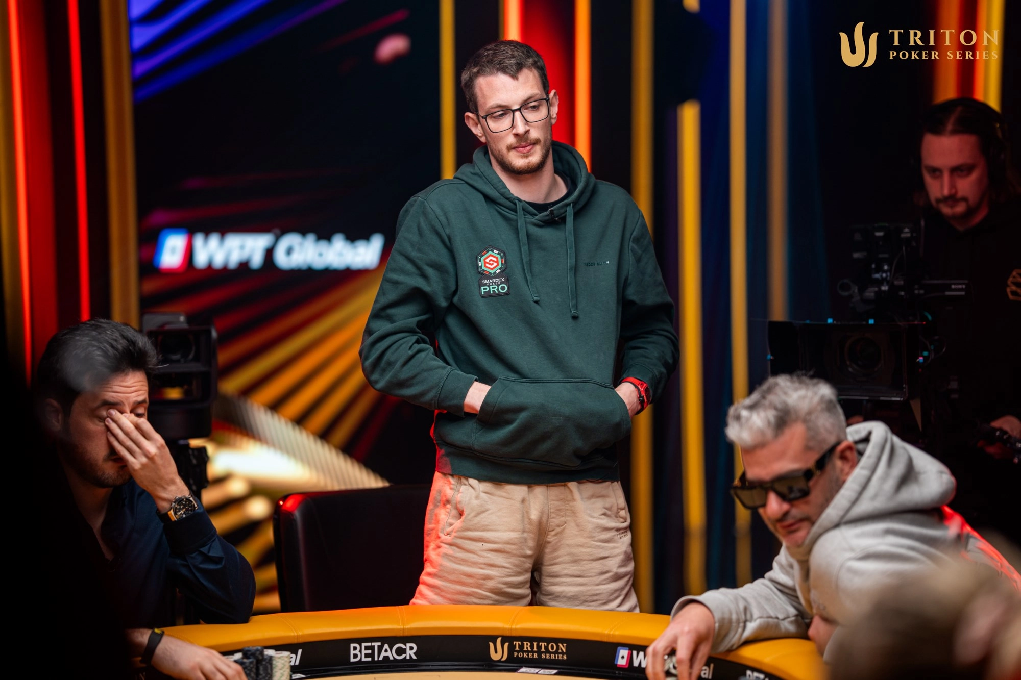 Thomas Santerne hit the rail in eighth